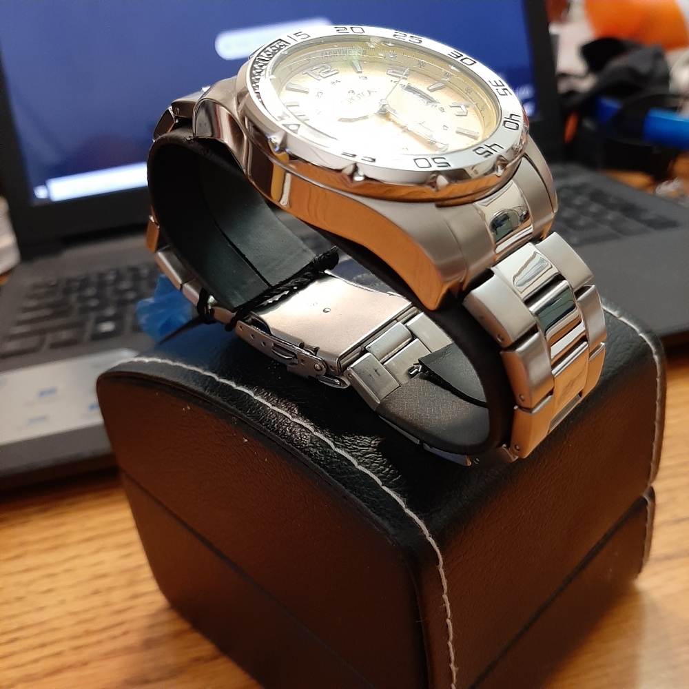 Man's watch - Picture 2 of 8